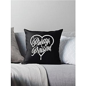 Nessa Barrett                	 Throw Pillow