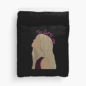 Nessa Barrett – too hot to cry Duvet Cover