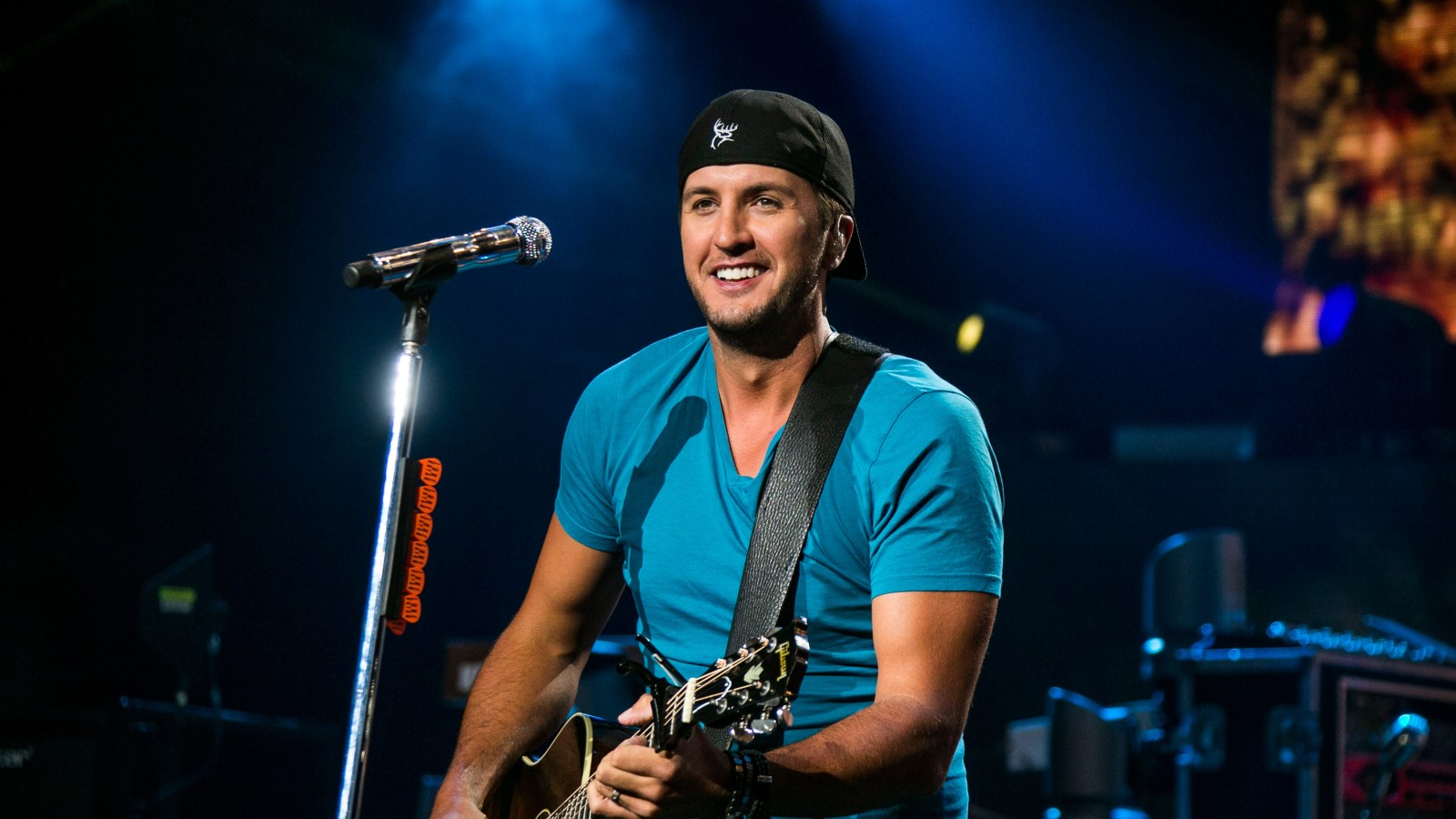 Unleash Your Inner Fan: Must-Have Luke Bryan Merchandise!
