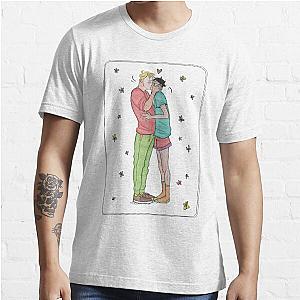 Nick and Charlie heartstopper kiss color Essential T-Shirt