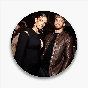 Agdal’s Cool Confidence Nina Agdal Pins