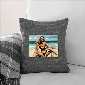 Soft Serve, Strong Game Nina Agdal Pillows Cover