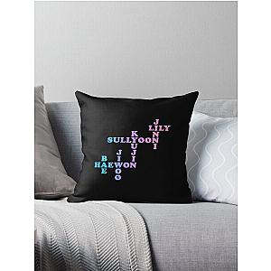 NMIXX members Throw Pillow