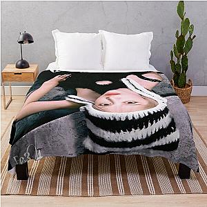 LILY nmixx (KPOP)  Throw Blanket