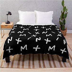 NMIXX Word Pattern Throw Blanket