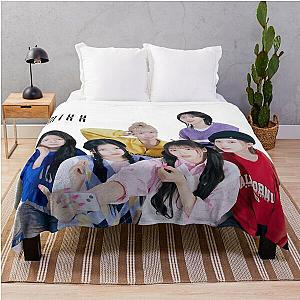 nmixx (KPOP)  Throw Blanket