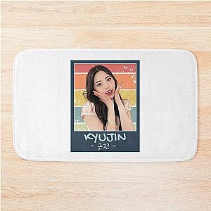 NMIXX Kyujin Retro Animated Bath Mat