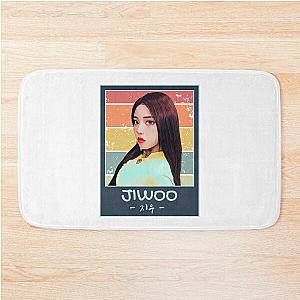 NMIXX Jiwoo Retro Animated Bath Mat