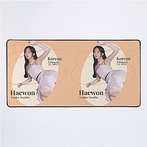 Nmixx Haewon"Ad Mare" O.O pure white polaroid pack logo Desk Mat