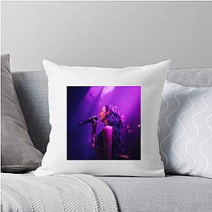 Olivia O'Brien New Wave Pop Olivia O'brien Pillows Cover
