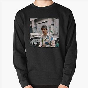 Omar Apollo Street Pic   Pullover Sweatshirt