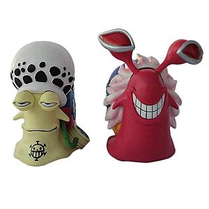 One Piece Figurine Set of 2 Den Den Mushi Trafalgar and Doflamingo OMN1111