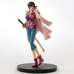 One Piece Tashigi of the Navy figure OMN1111