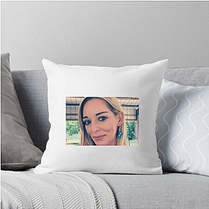 Internet Mom Figure Ophelia Nichols Pillows Cover