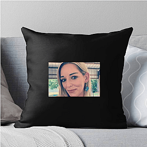 Internet Mom Figure Ophelia Nichols Pillows Cover