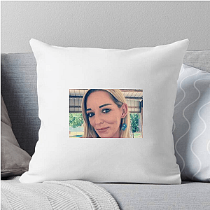 Internet Mom Figure Ophelia Nichols Pillows Cover