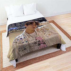 P1Harmony Intak Comforter