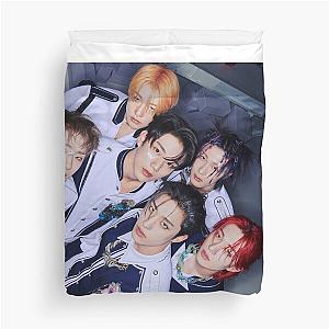 P1Harmony Doom Du Doom- KICK IN ver.  Duvet Cover