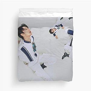 P1Harmony Intak Doom Du Doom- KICK IN ver.  Duvet Cover