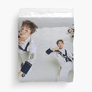 P1Harmony Jiung Doom Du Doom- KICK IN ver.  Duvet Cover