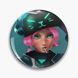 Raeve Maeve Paladins candy Pin