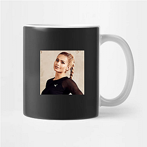 Doesn’t Quit Pamela Reif Pamela Reif Mugs
