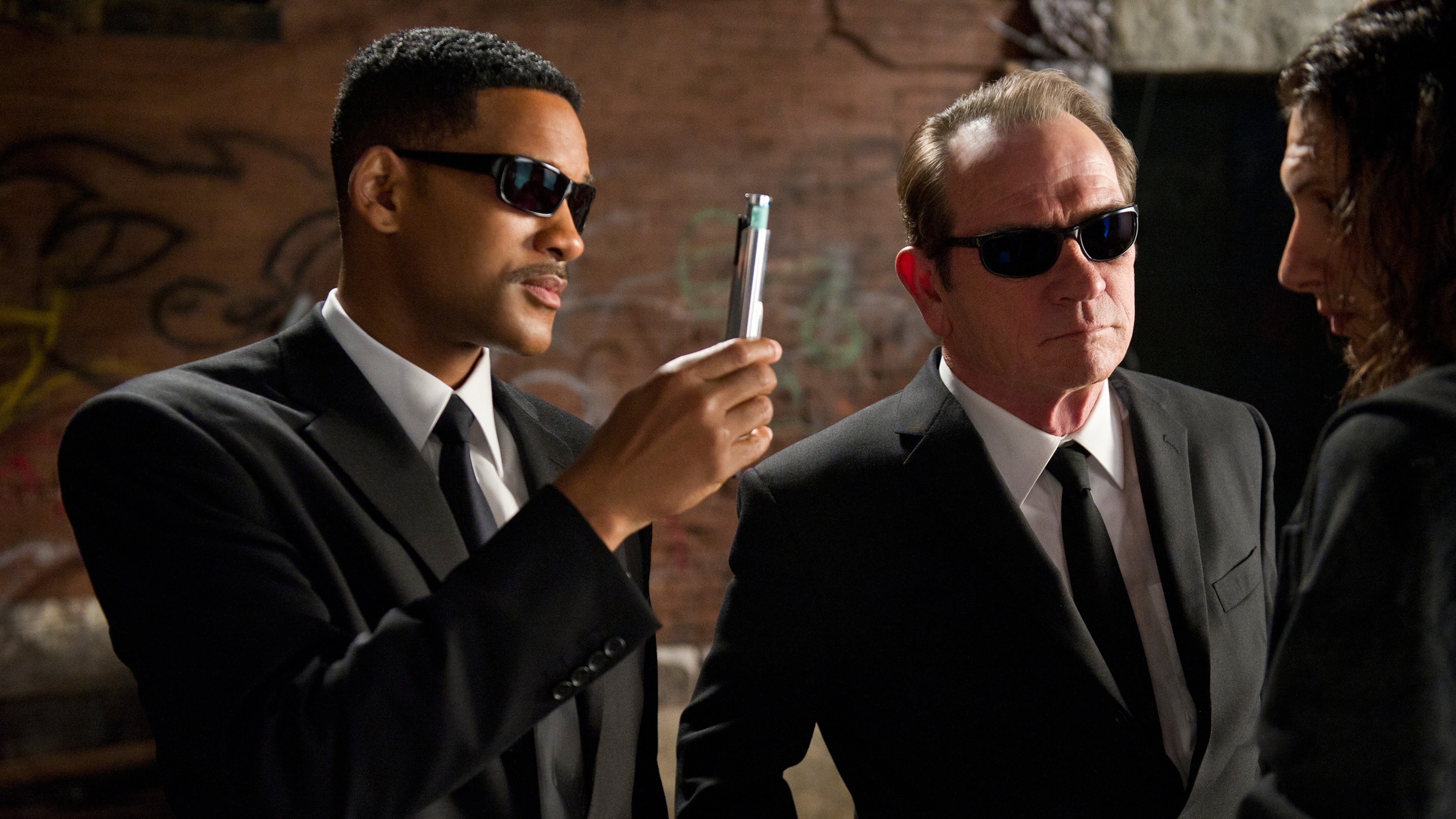 Unleash Your Inner Agent: Men In Black Official Merchandise!