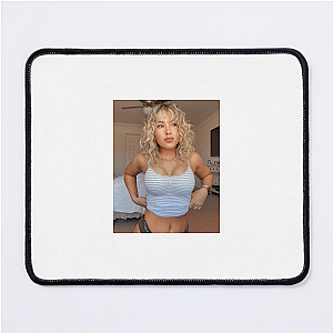 Pineapplebrat The Fitness Queen Pineapplebrat Mouse Pads