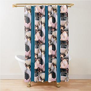 pinkpantheress poster Poster Shower Curtain