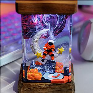 Astronaut on the Moon Resin Diorama Lamp 1 - Breakwooden BR2812