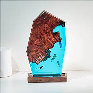 DEEP WHALE SEA LAMP - Polygon - Breakwooden BR2812