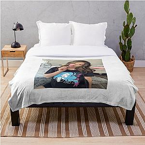 Pokimane Throw Blankets - Pokimane  Fan Gift Throw Blanket RB2205