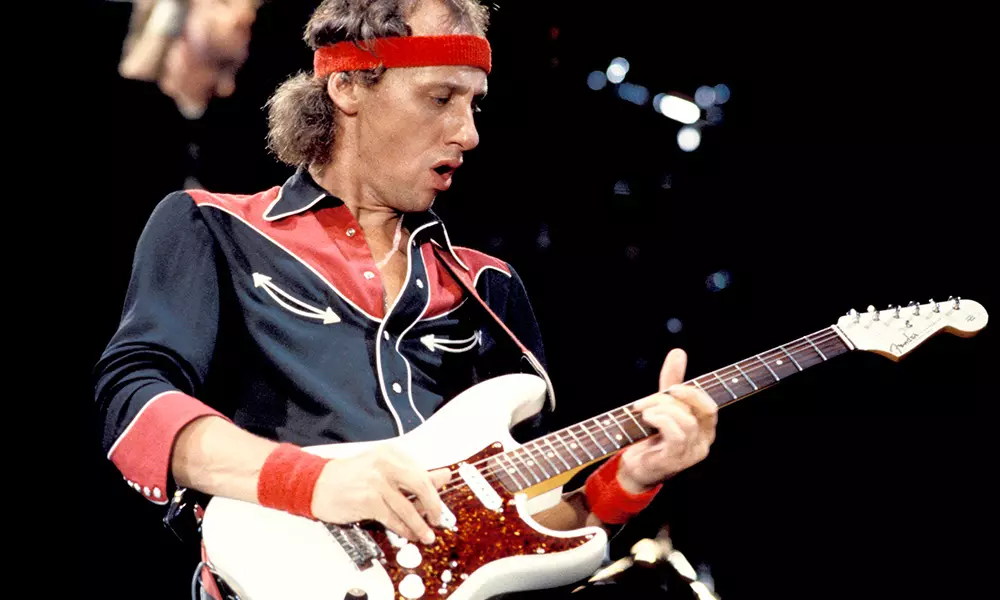 Mark Knopfler: The Guitar Virtuoso Behind Dire Straits