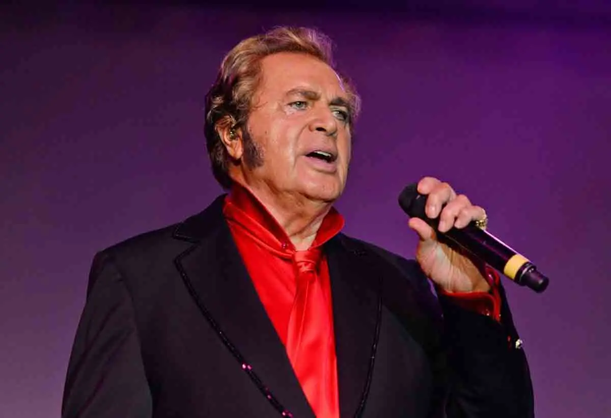 Engelbert Humperdinck: The Crooner with a Golden Voice