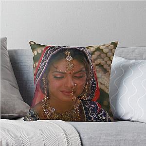 Priyanka Chopra Bollywood Y2k Throw Pillow