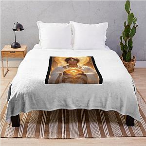 Divine Quando Rondo Throw Blanket