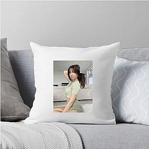 QuarterJade Your Favorite Gamer Girl Quarter Jade Pillows Cover