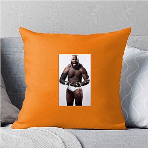 Pro Wrestler Quinn Ojinnaka Pillows Cover