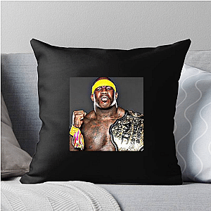 Former NFL Player Quinn Ojinnaka Pillows Cover
