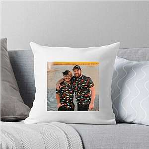 All Eyes on Quinn Pratt Quinn Pratt Pillows Cover