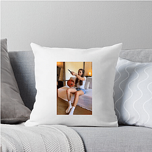 Sports Host Rachel Annamarie Demita Pillows Cover