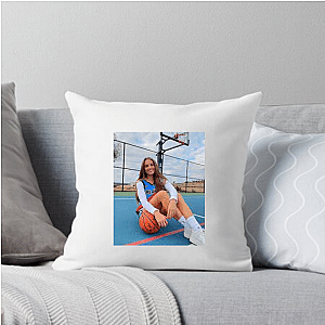 TV Personality Rachel Annamarie Demita Pillows Cover