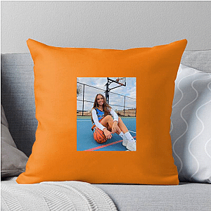 TV Personality Rachel Annamarie Demita Pillows Cover