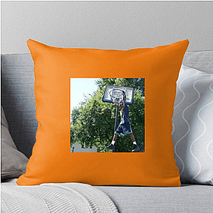 Popular Digital Figure Raye Mckinney Pillows Cover