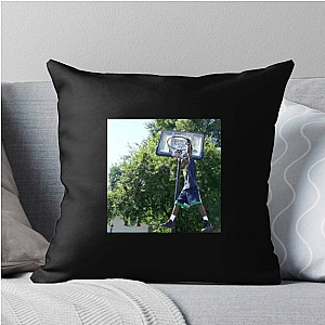 Popular Digital Figure Raye Mckinney Pillows Cover