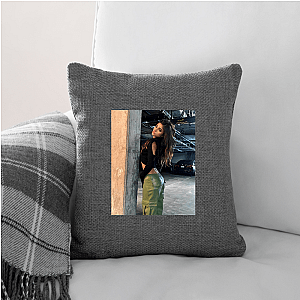 Rayna Moves in Silence Rayna Vallandingham Pillows Cover