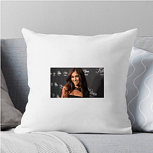 Strike First, Slay Always Rayna Vallandingham Pillows Cover