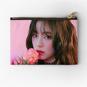 RV IRENE The Perfect Red Velvet Zipper Pouch