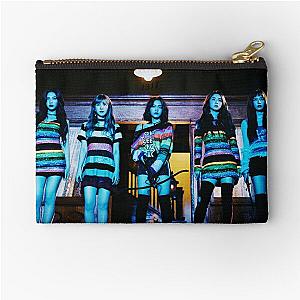 RED VELVET Peek-A-Boo Zipper Pouch