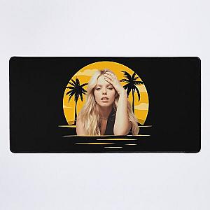 Renee Rapp a Renee Rapp a Renee Rapp Desk Mat